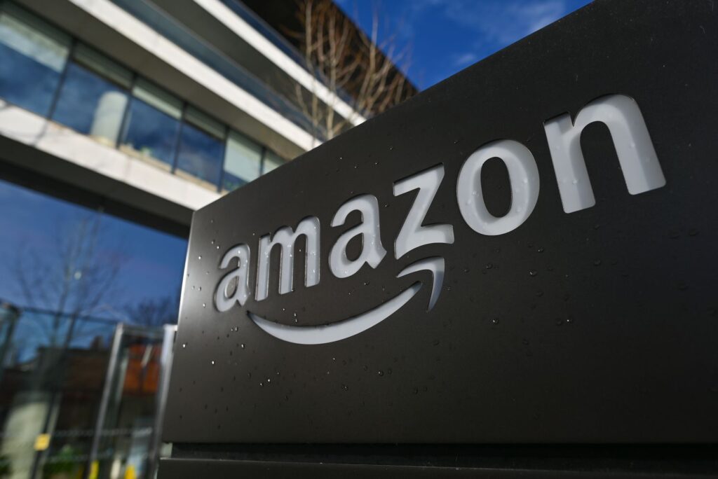Amazon Plans Distinct AR Glasses for Users and Drivers